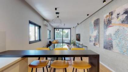 Perfect 4BR in Frishman by HolyGuest - image 13