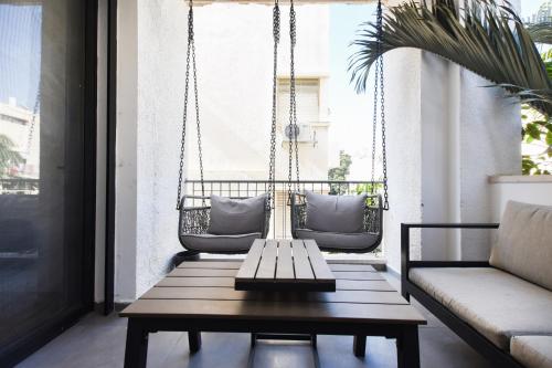 Perfect 4BR in Frishman by HolyGuest - image 4