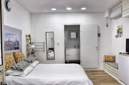 Beautiful urban studio
