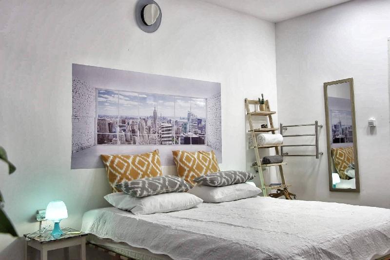 Beautiful urban studio - image 2