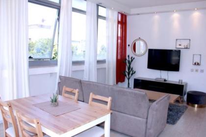 Central apartment with Shelter room -1 bedroom & living room and balcony - image 2