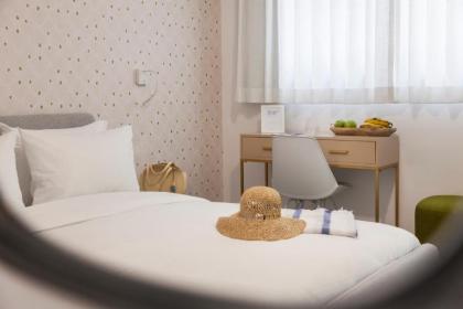 36 Geula - By Beach Apartments TLV - image 1