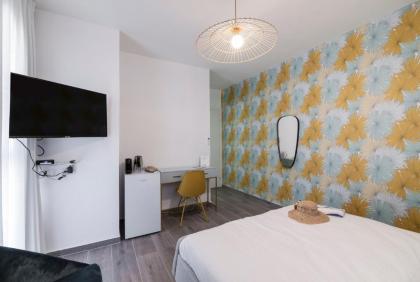 36 Geula - By Beach Apartments TLV - image 12