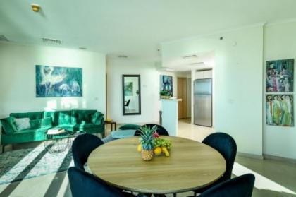 Picturesque 3BR Apt w Balcony & Parking Near Beach by Sea N' Rent - image 10