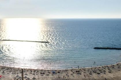 Picturesque 3BR Apt w Balcony & Parking Near Beach by Sea N' Rent - image 2