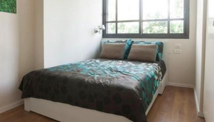 North Tel Aviv - image 1