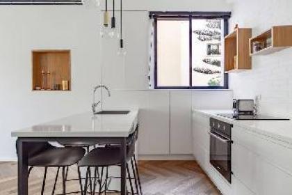 Trust Inn - Lovely & trendy at Nordau - image 11