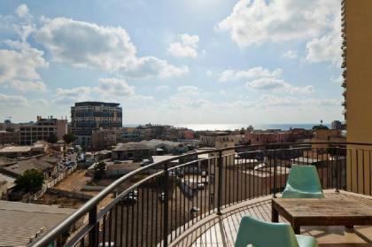 Trust Inn -Magic Sea View Terrace & Parking - image 3