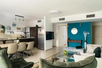 MR. Ambassador By Royal Rent - image 9