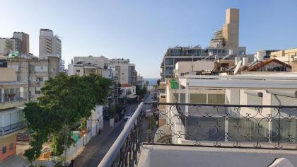 Design 3 Bdr Huge Rooftop Beach Side #TL57 - image 17