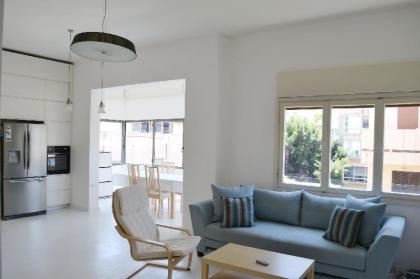 Modern 1 Bdr Apartment Rothschild #TL7 - image 3