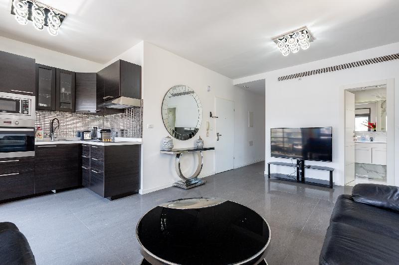 BnBIsrael apartments - Hakovshim Miroir - image 5