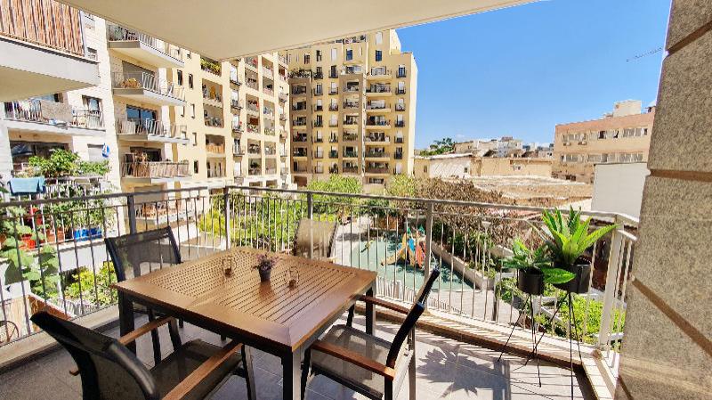 Design 1 Bdr Apartment Florentine - #TL18 - image 2