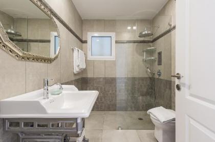 Charming 2 Bdr Apartment Garden Dizengoff #TL41
