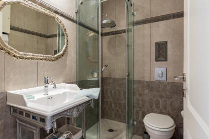 Charming 2 Bdr Apartment Garden Dizengoff #TL41 - image 4