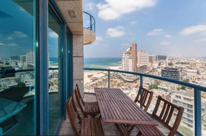 SEA VIEW LUXURY WItH BALCONY   HAYARKON 78 tel Aviv 