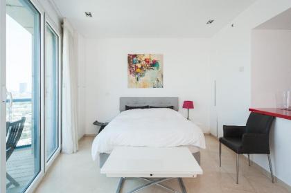 SEA VIEW LUXURY WITH BALCONY - HAYARKON 78 - image 2