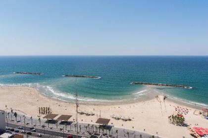 Luxurious Apartment With Panoramic Sea View - image 5