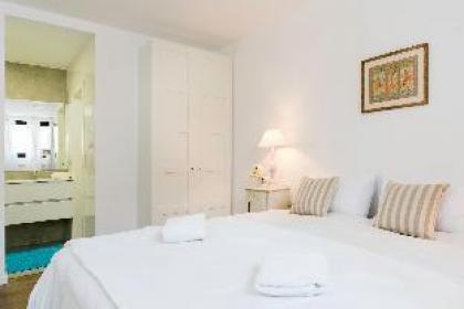 High Quality Designed 3 BR Apartment Hayarkon 185