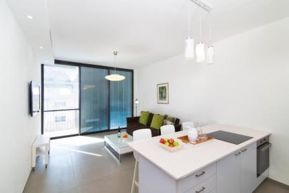 Hilton Bay apartment