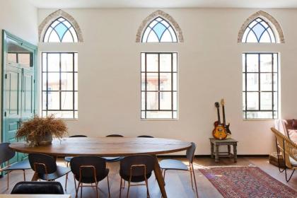 Luxe Jaffa 1 Bed Apartment by Sea N' Rent - image 14