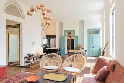 Luxe Jaffa 1 Bed Apartment by Sea N' Rent - image 3
