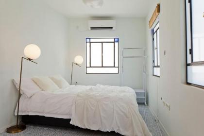Luxe Jaffa 1 Bed Apartment by Sea N' Rent - image 5