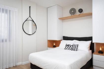 Trendy 2BR in Frishman by HolyGuest - image 3