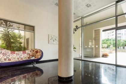 Stylish 3 BR w/ Amazing Balcony and Parking - image 5