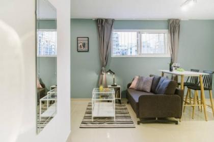 Carmel Market Apartments - image 1