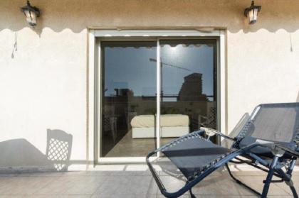 DUPLEX tERRACE 3mN Fr tHE SEA   18 BEN YEHUDA St tel Aviv