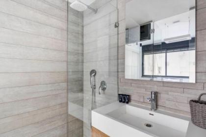 Nordau BLVD 2 Bedrooms - image 5