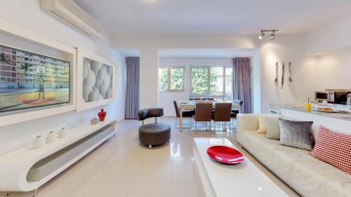 Relaxing 3BR in Ben yehuda 66 by HolyGuest - image 2
