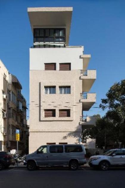 BRIGHT & CHIC w/ SUNNY BALCONY - BEN YEHUDA 204