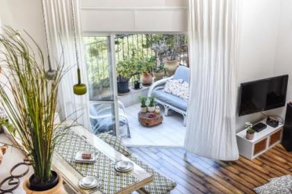 TLV Loft Paradise with Balcony Roof Top & Mamad by Sea N' Rent - image 2