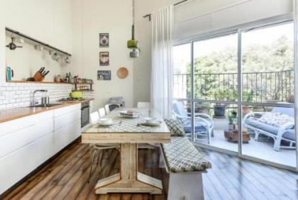 TLV Loft Paradise with Balcony Roof Top & Mamad by Sea N' Rent - image 7