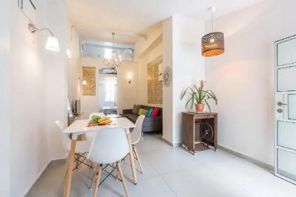 Home of Art in Neve-Tzedek Heart - image 15