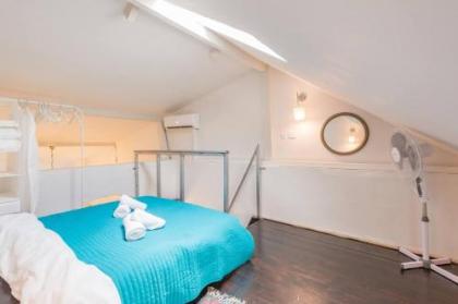 Stylish 2BR Apt w Private Garden in Prime Location by Sea N' Rent - image 5