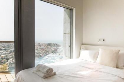 Luxury Condo & Spectacular View by FeelHome - image 15