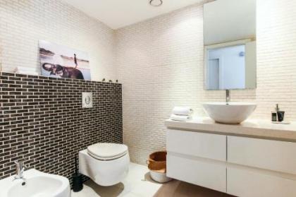 Luxury Condo & Spectacular View by FeelHome - image 16
