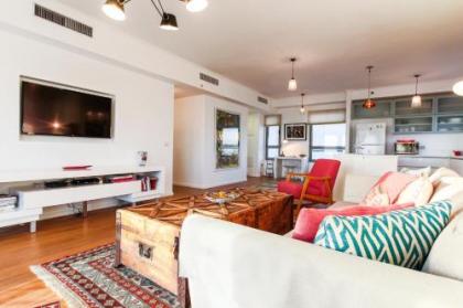 Luxury Condo & Spectacular View by FeelHome - image 17
