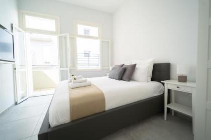 YalaRent Boutique Apartments in Jaffa's Flea Market - image 15