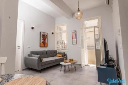YalaRent Boutique Apartments in Jaffa's Flea Market - image 9