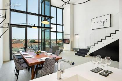 Unique Loft 1BR in White City by HolyGuest - image 14