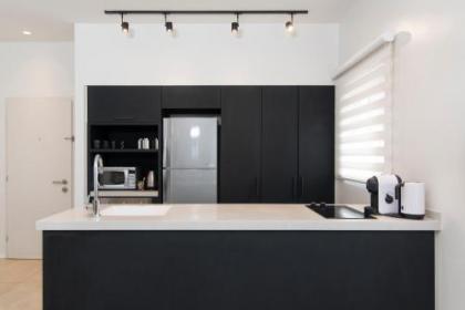 Rabin Square by TLV2RENT - image 17