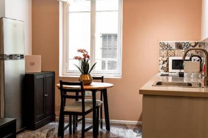 Cozy Apartment - Carmel Market by House of Palm - image 13