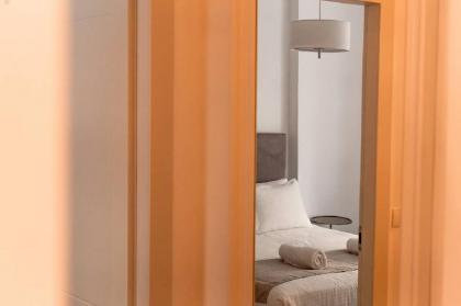 Cozy Apartment - Carmel Market by House of Palm - image 17