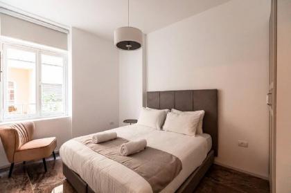 Cozy Apartment - Carmel Market by House of Palm - image 7
