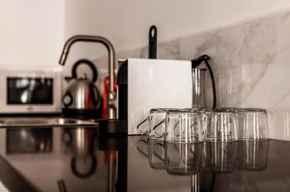 Elite Apartment- Tel Aviv Carmel Market-Nachalat B - image 7