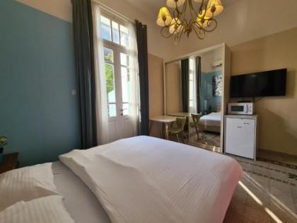 Lisetta - By Beach Apartments TLV - image 5